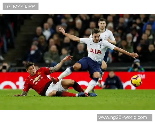 中超热刺逆袭曼联全场沸腾瞬间回顾与战报分析