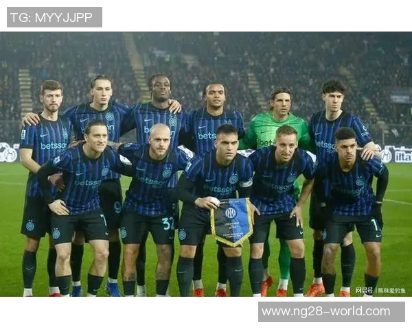 世界杯焦点战巴萨与国米战平红牌争议引发全场热议